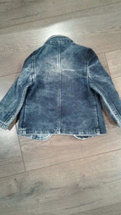 Джинсовая куртка на мальчика 2-3 года