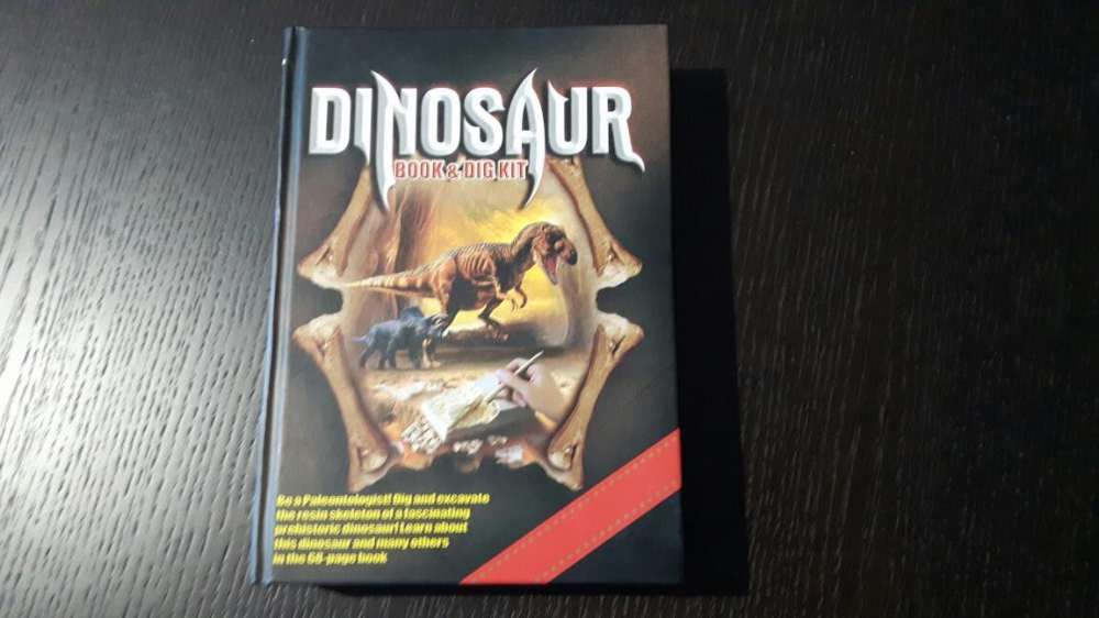 Dinossauros livro/ jogo dinossauro