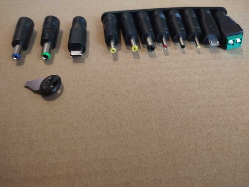 Adapter AC/DC uniwersalny