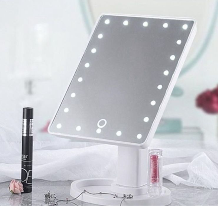 Дзеркало з лед підсвіткою