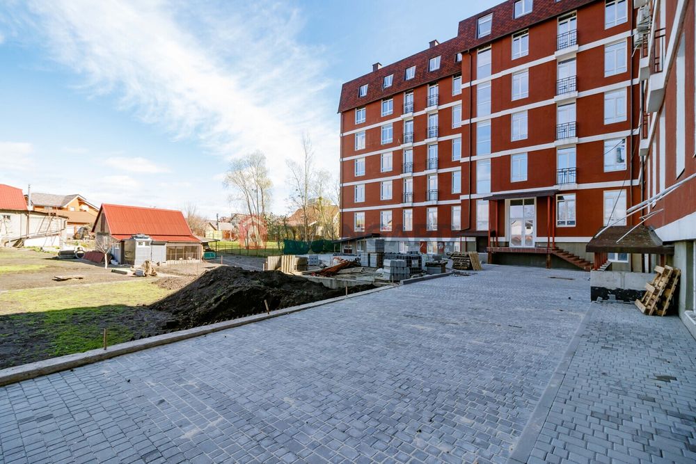 Продаж 2х кімн. кв. 76.4м2 вул. Д. Луценка 2в