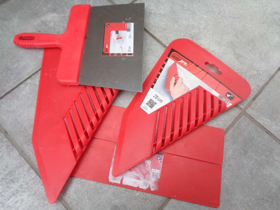 Akcesoria do tapetowania - szpachla - paca