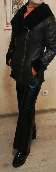 Елегантна дублянка з натуральної шкіри та хутра