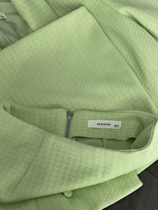 Костюм зі спідницею Reserved