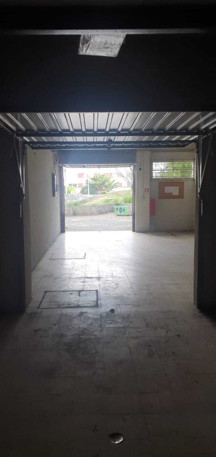 Garagem para alugar 150€ - Póvoa de Santa Iria