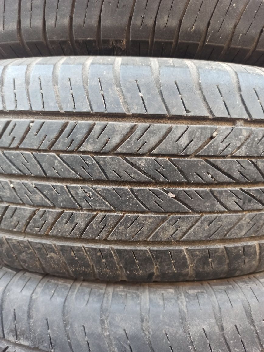 Летняя резина 225/65 R18 Dunlop Grandterk ST20