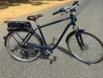 BICICLETA ELOPS E900 QUADRO ALTO AZUL-MARINHO *com 41km só