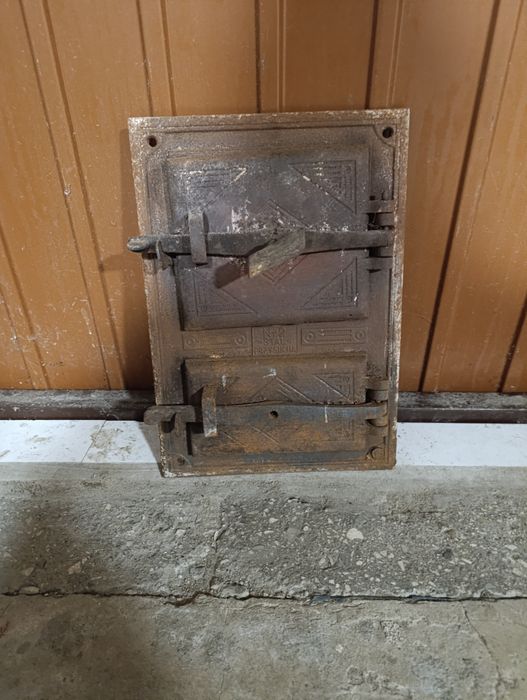 Drzwiczki do pieca kaflowego wędzarni