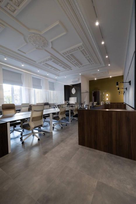 Оренда Офіс 155 м.кв вул. Хмельницького Богдана Центр Сучасний ремонт