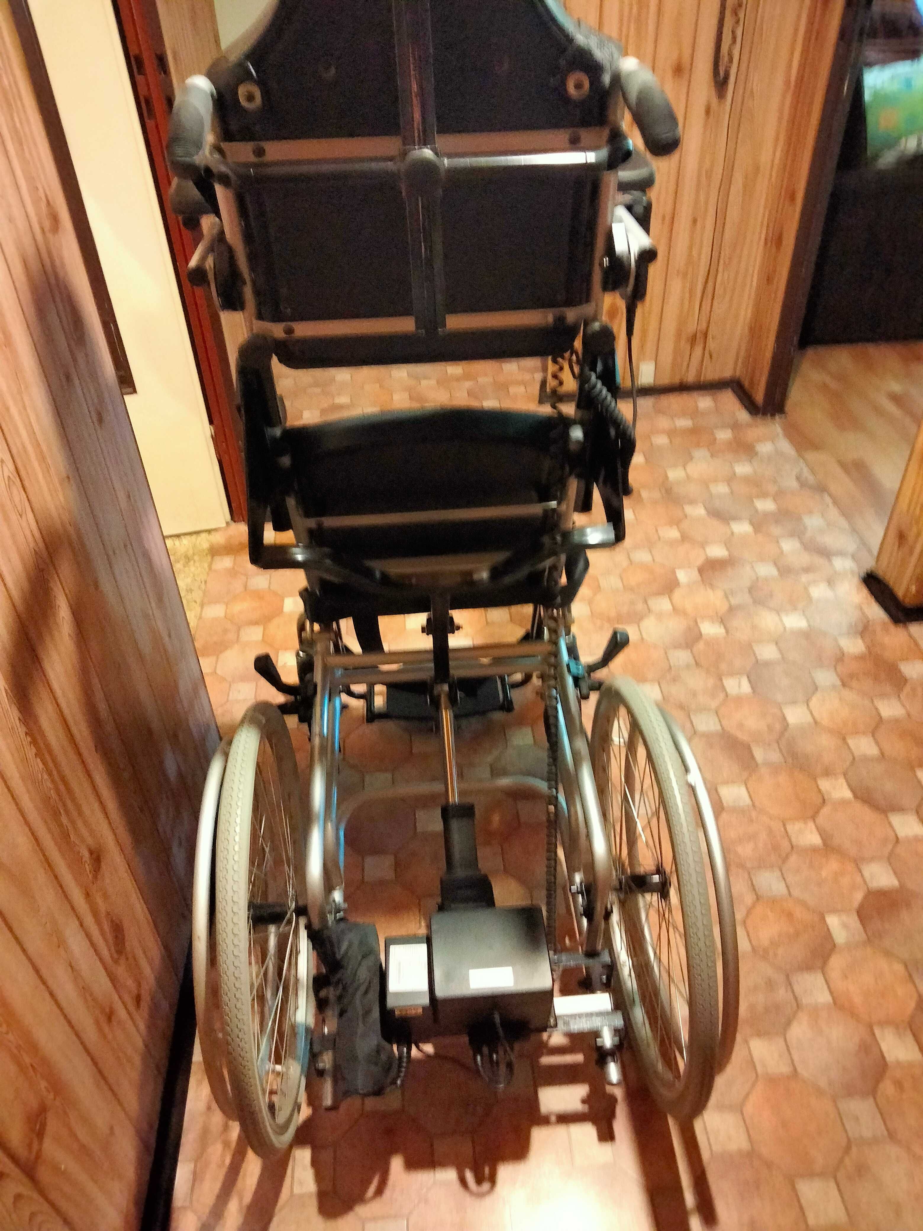 Wózek inwalidzki Specjalny z Pionizacją