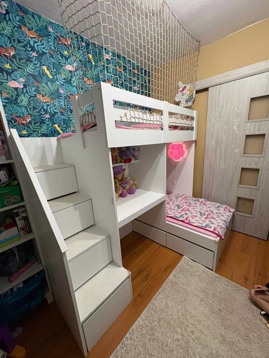 Łóżko piętrowe narożne