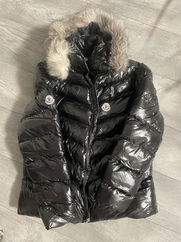 Зимова куртка Moncler