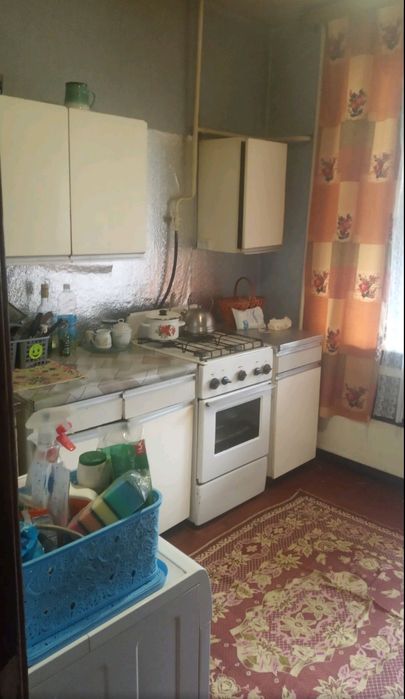 Продається 2 кімн. Центр. 52м, Гетьмана Полуботка буд 80. Терміново!