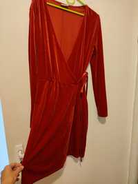 Welurowa sukienka czerwona Vila 38 M