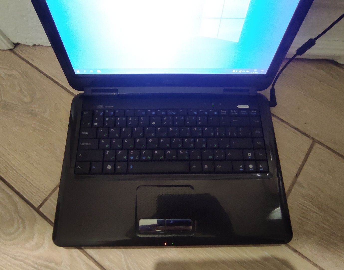 Компактный 14"ноутбук ASUS K40IJ для работы и учёбы