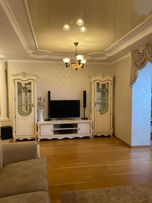 Топ-локация! 3 мин до парка и ТЦ! Продам квартиру с двумя спальнями.