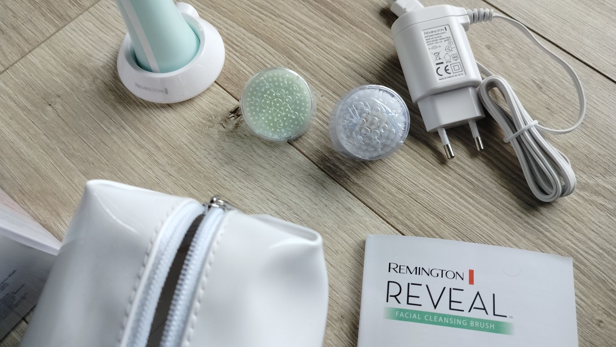 Remington Reveal szczoteczka do twarzy
