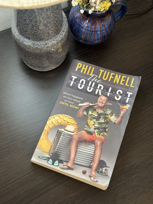 Книга The Tourist: What Happens on Tour Stays on Tour … Until Now!