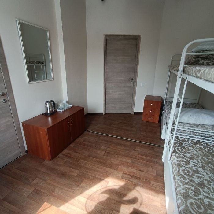 Нові кімнати з кухнею та санвузлом поруч вокзал, шпиталь. Від власника