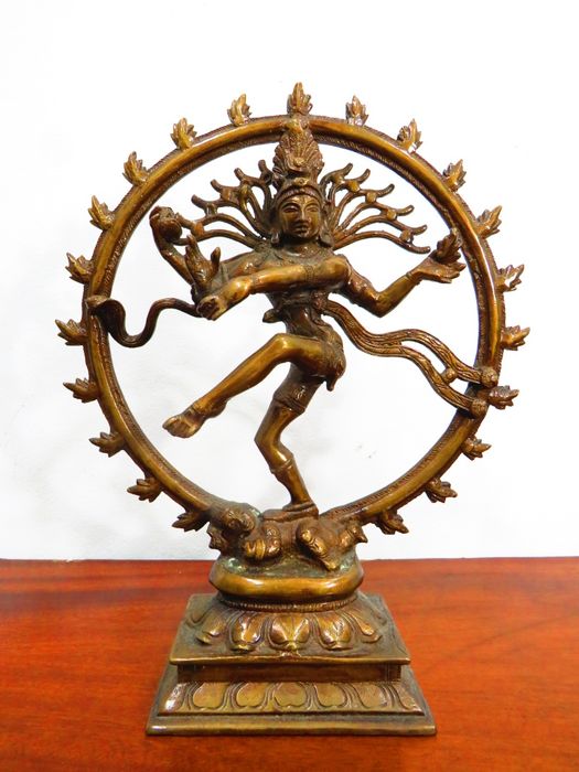 Escultura Shiva Nataraja.