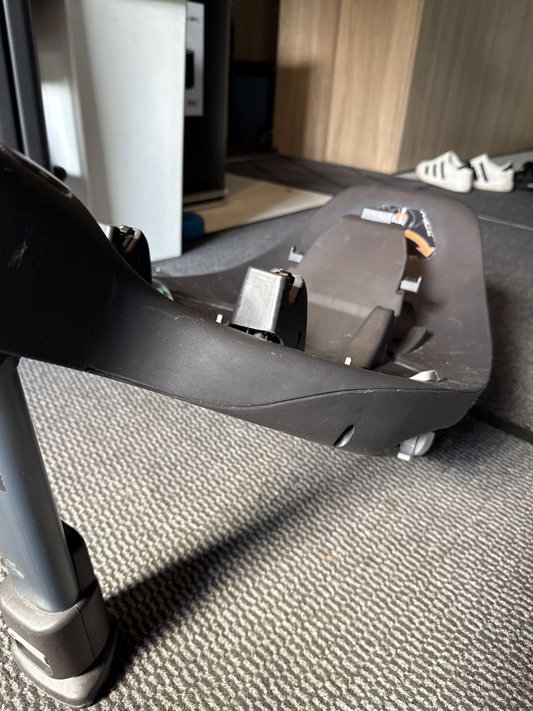 Cybex nosidelko Cloud Z I-size plus baza obrotowa do samochodu