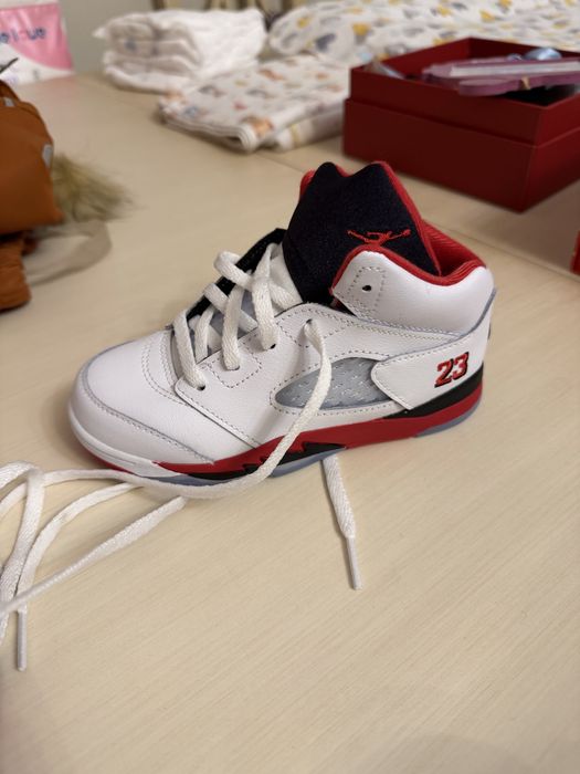 Дитячі кросівки jordan