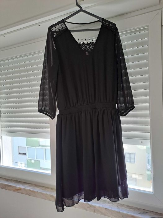 Vestido Médio Preto