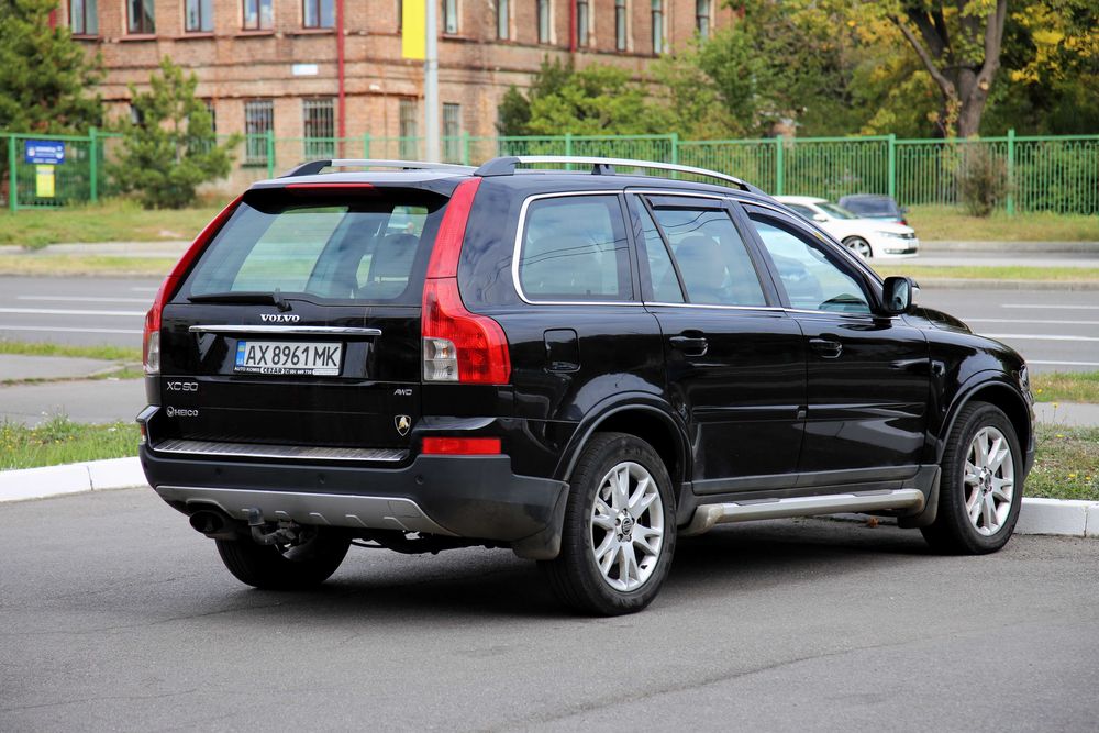 Продам Volvo XC90
