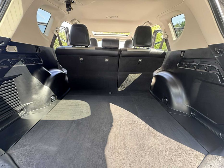 Toyota RAV4      2018