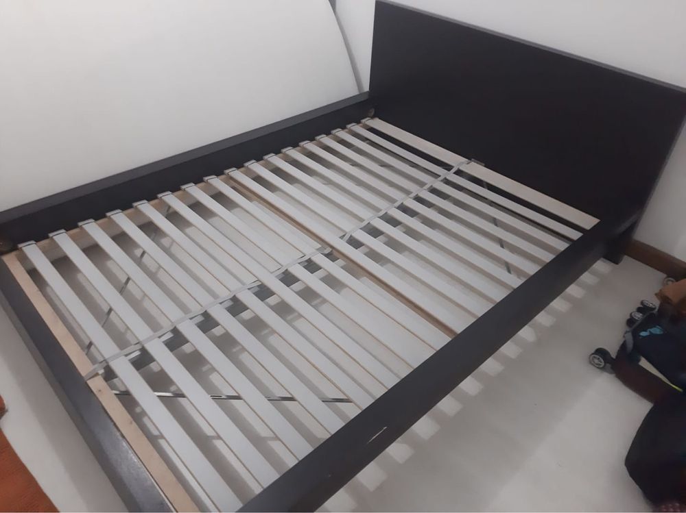 Cama IKEA MALM com colchao 140x200