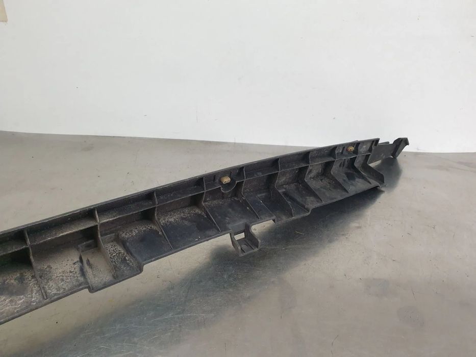 Guia de pára-choques trás central RENAULT Kangoo (KW0/1_)