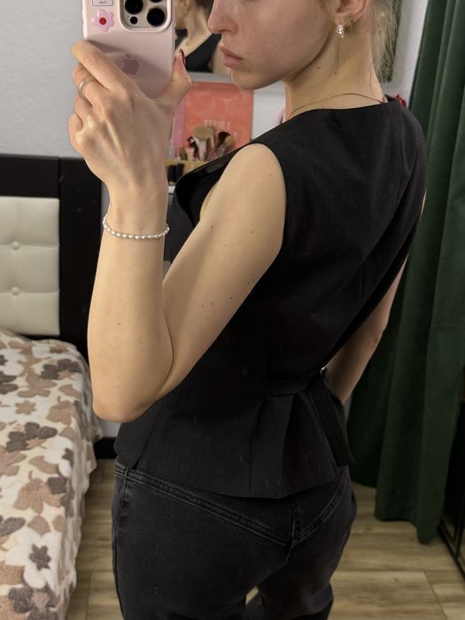 Класична жилетка розмір XS