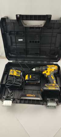 Wiertarko wkrętarka DeWalt DCD777 2x akumulator 18V ładowarka stan BDB