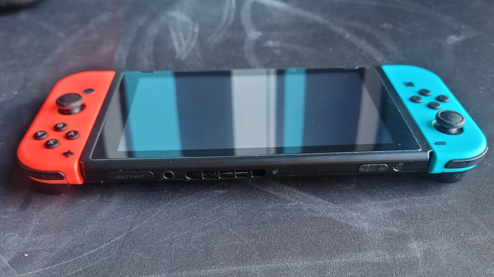 Nintendo Switch v2 || 3 gry || etui