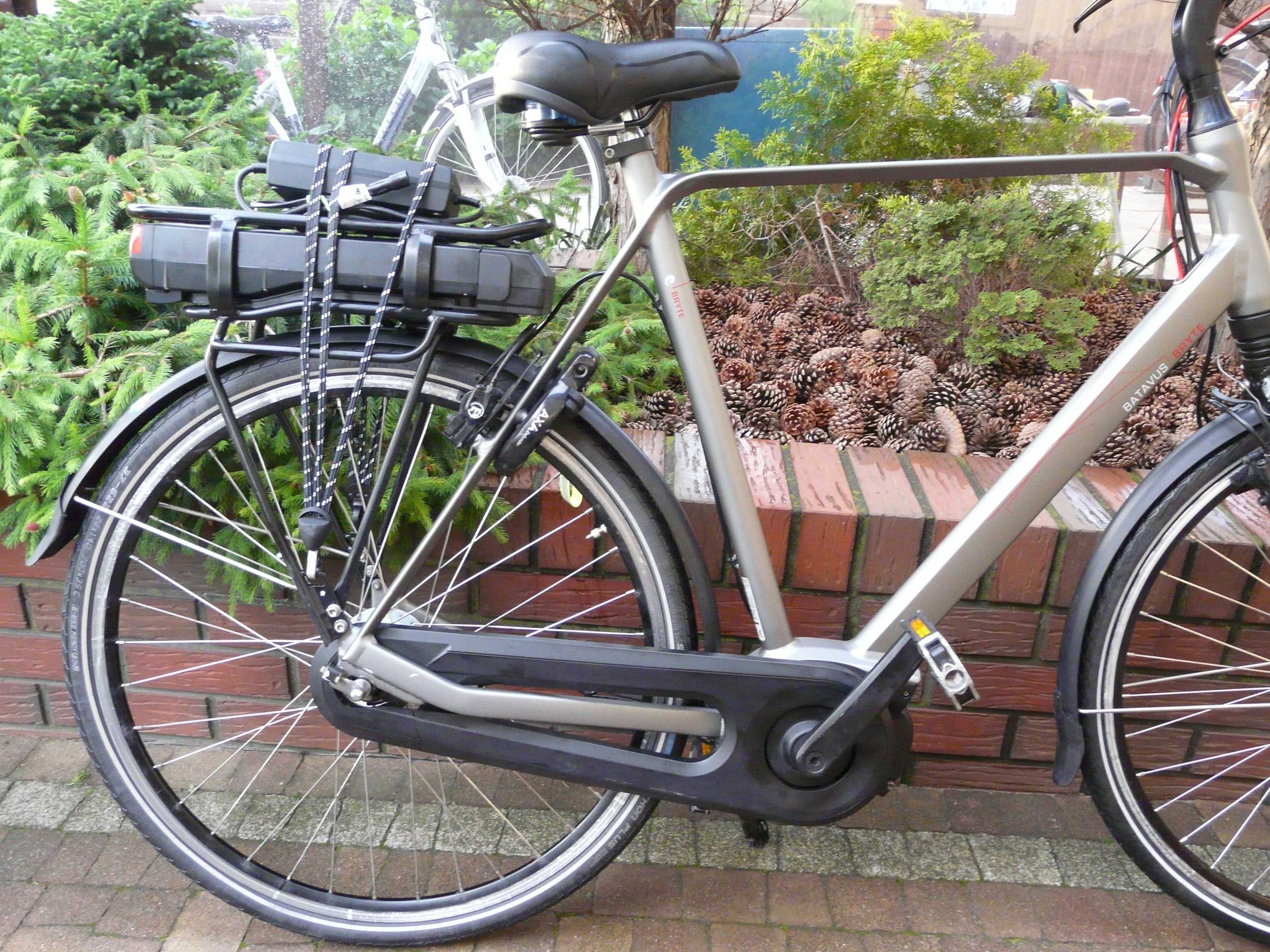 Rower elektryczny  BATAVUS Yamaha 28"/65 centralny,Magura -Niderland