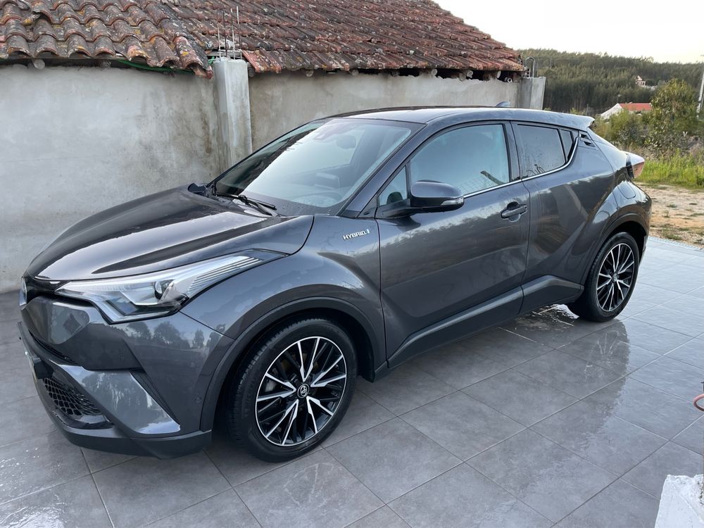 Toyota CH-R 1.8 Híbrido Exclusive + pack Luxury