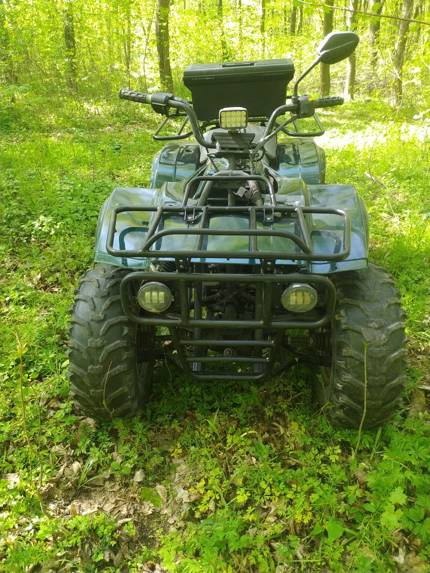 Продам  квадроцикл Kawasaki KLF 300