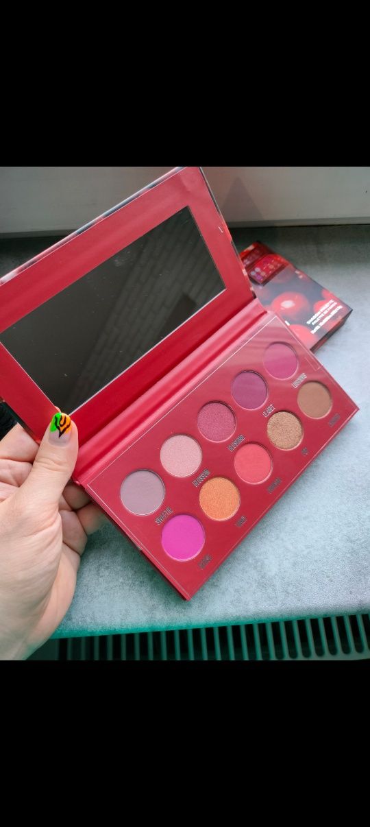 Nowa paleta cieni brązy róże czerwone mat błysk 10 cieni paleta Makeup