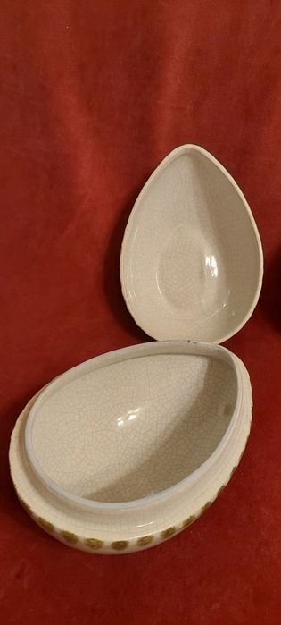Jajo  - Szkatułka  - Porcelana