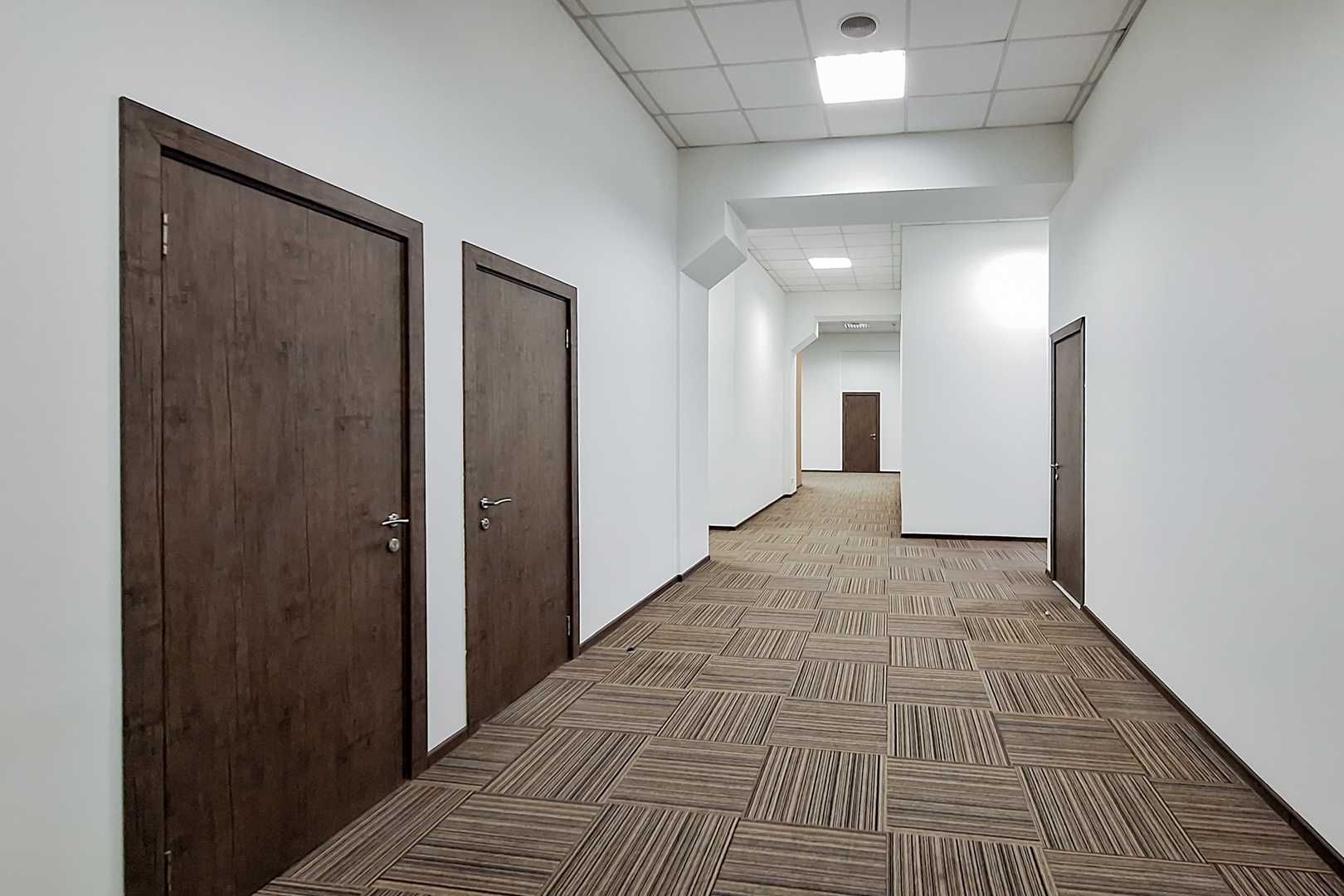 Офіс 400м2. OpenSpace, кабінети. Генератор. метро Васильківська. Без%
