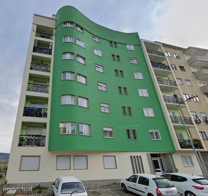 T3 com garagem privativa e sótão no Tortosendo