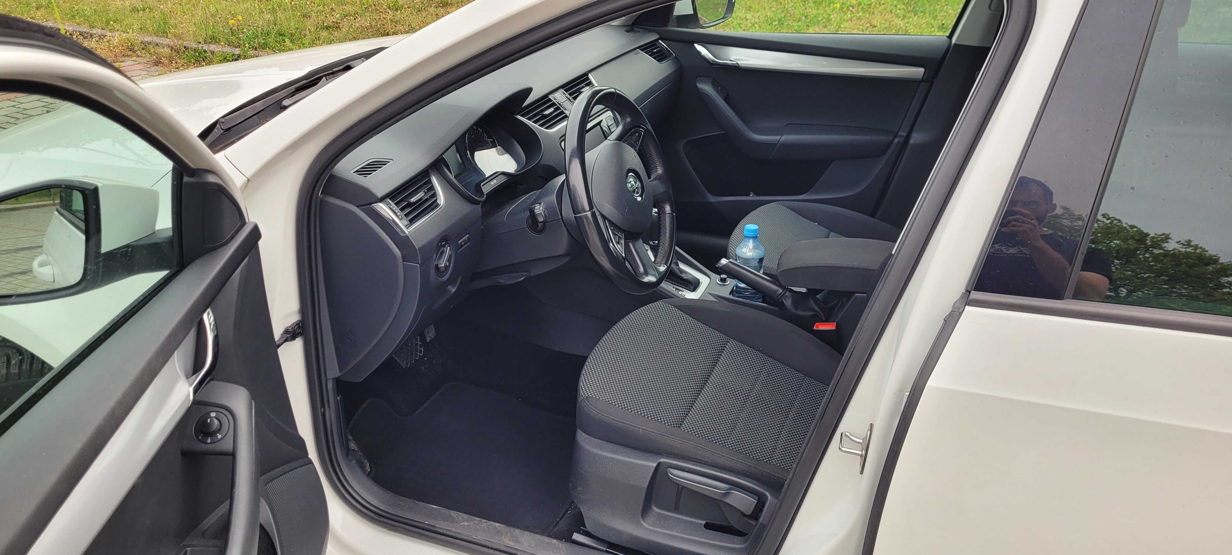 Sprzedam Skoda Octavia 1.6 TDI Ambition DSG Automat Nowy Rozrząd
