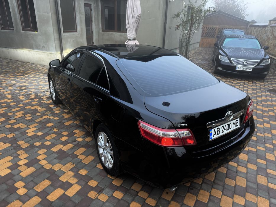 Продам надійний і досить в гарному стані легендарну тойоту.