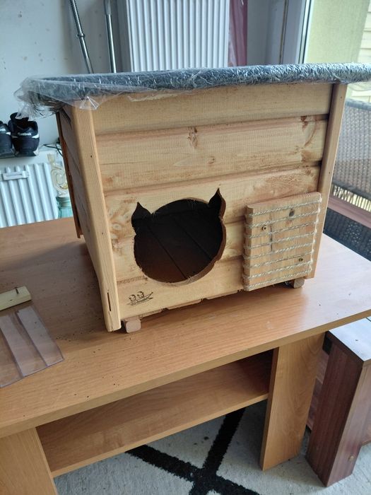 Budka dla kota drewniana