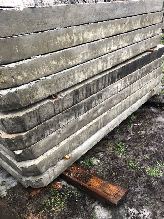 Дорожні аеродромні плити