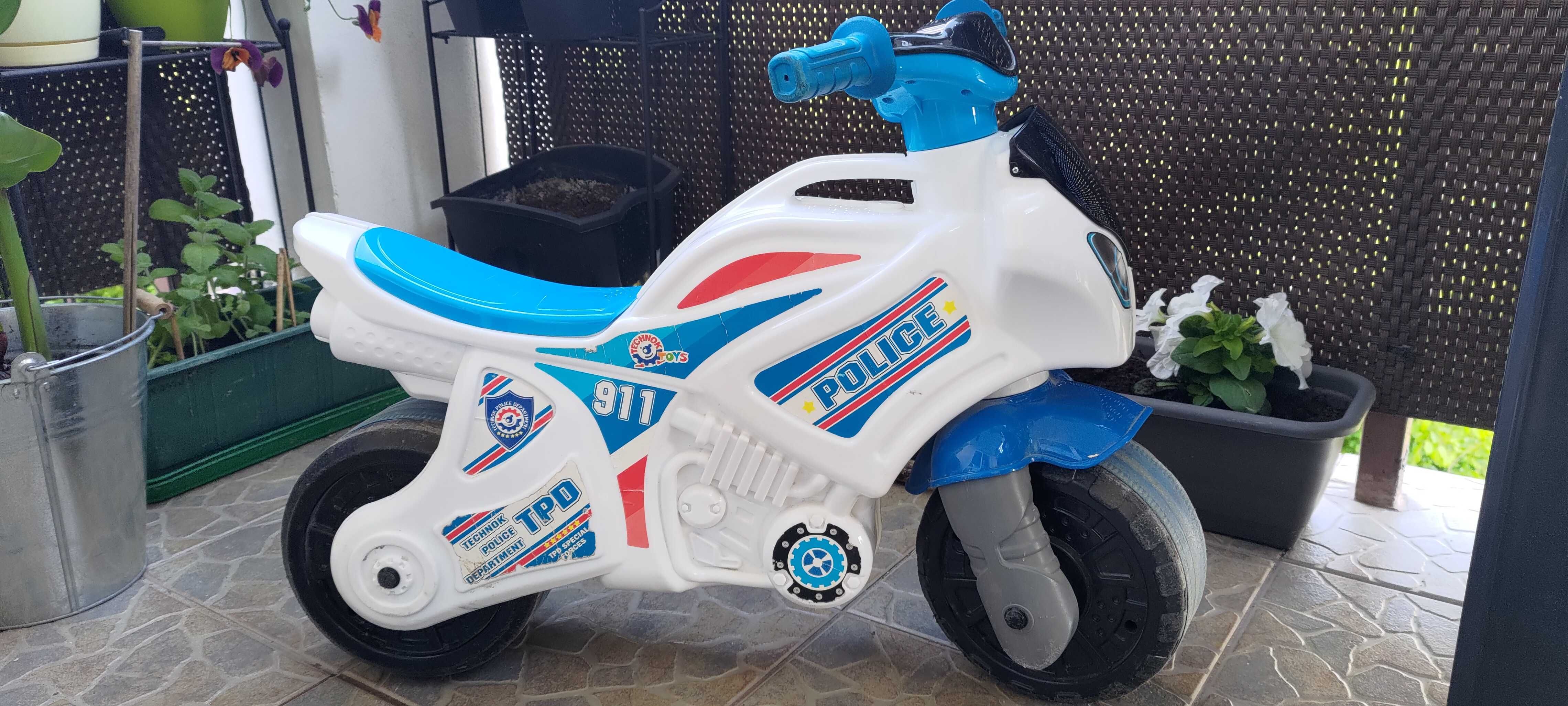 Motor jeździk, odpychacz, rowerek biegowy
