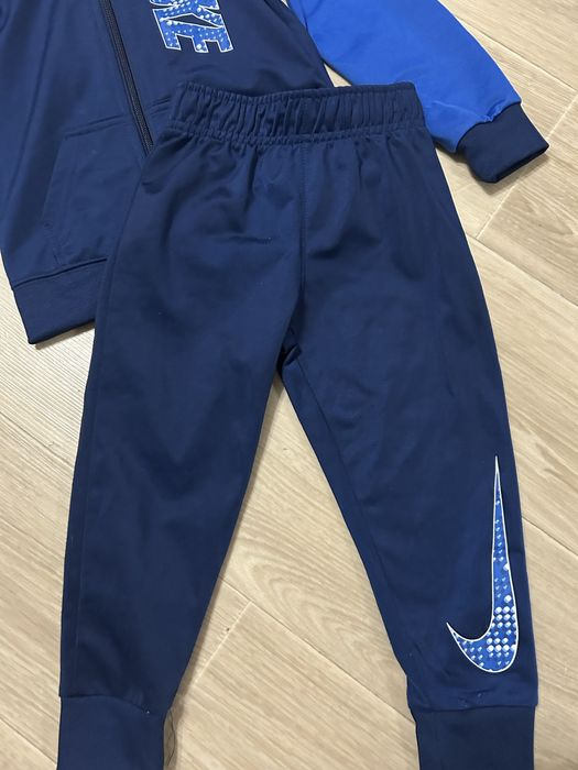 Спортивний костюм Nike, р.92/98