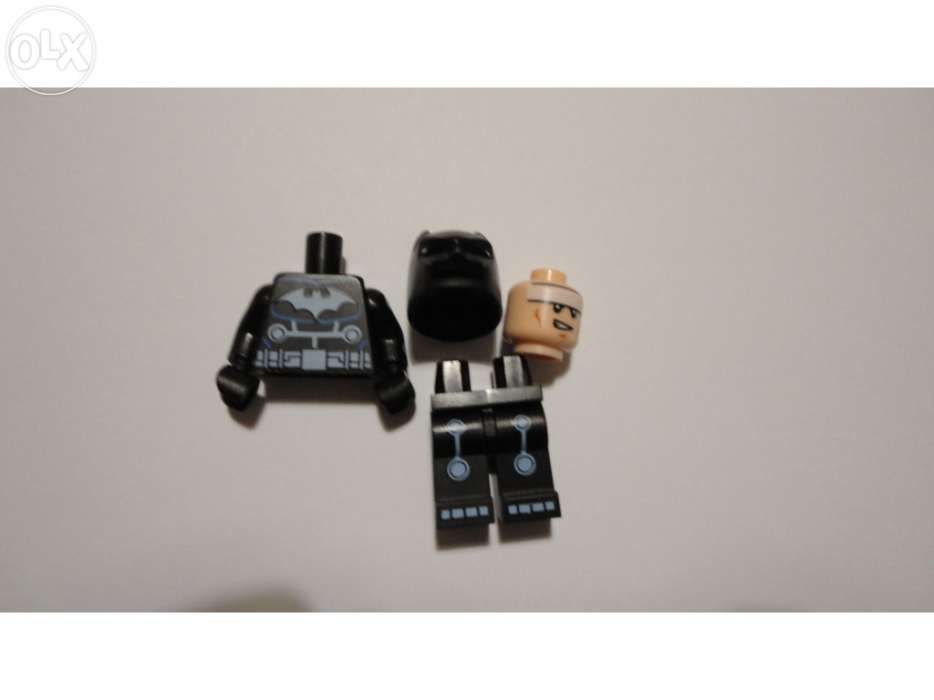 Minifigura batman electro suit lego - legos