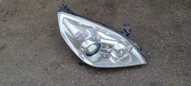 Lampa prawa reflektor prawy xenon bixenon skrętny opel vectra c signum