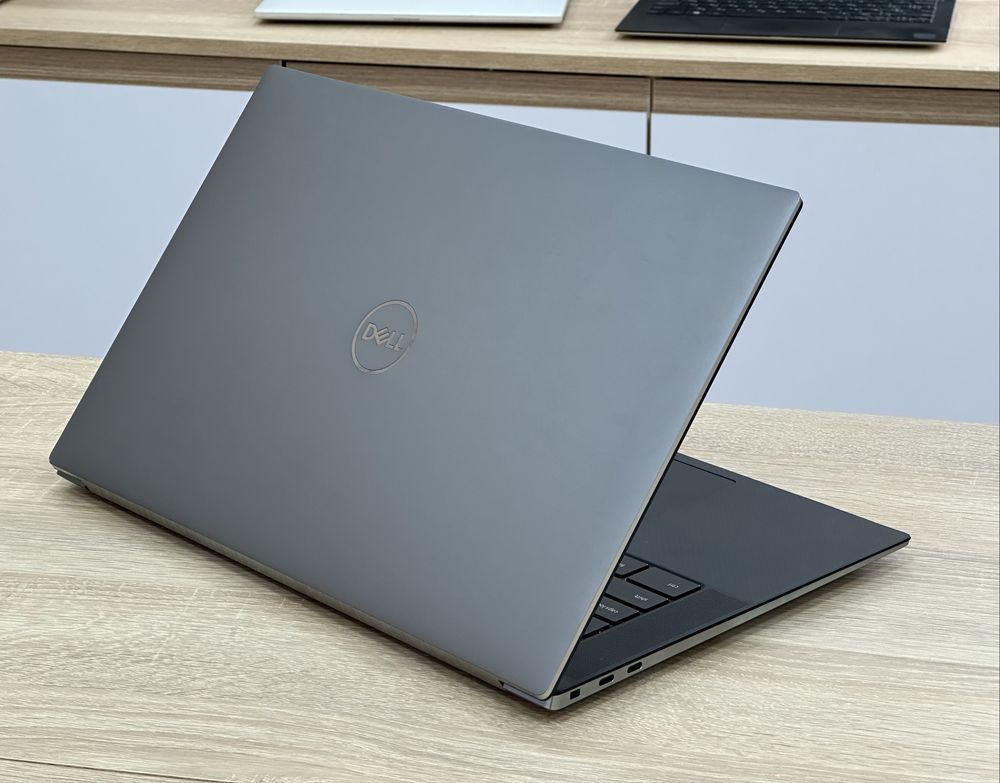 Ультрабук Dell Precision 5550 i5-10400 4 ядра 16RAM 512SSD